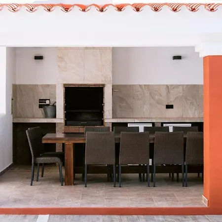 Km2 Lovely Located Just Outside Of Sa Carroca A 5 Minute Drive From Playa Den Bossa Villa