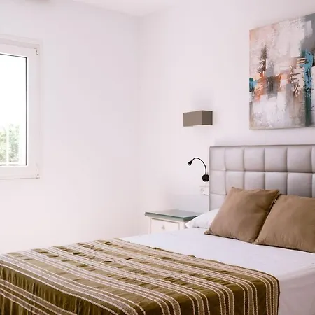 Km2 Lovely Located Just Outside Of Sa Carroca A 5 Minute Drive From Playa Den Bossa *